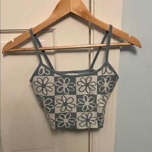 PacSun Blue and White Floral Crop Top